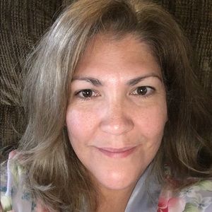 Meet your Posher, Ruthi